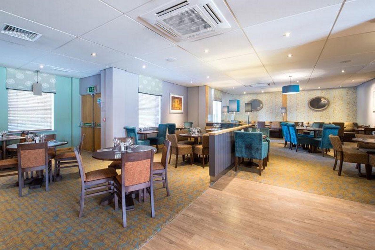 Premier Inn Stoke - Trentham Gardens Exterior photo